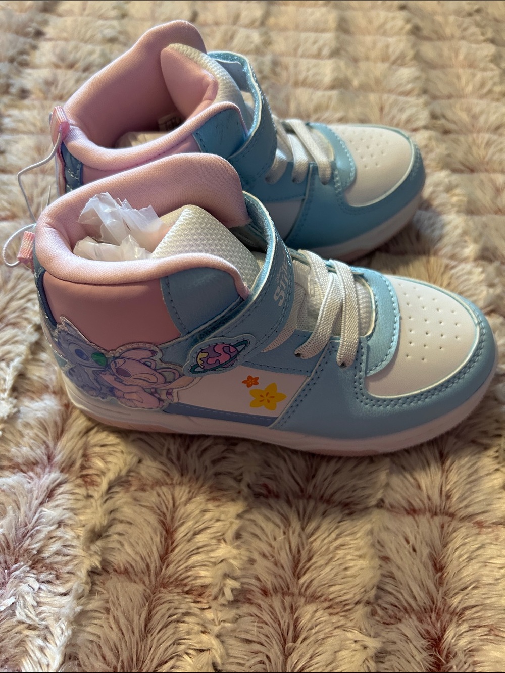 Lilo & Stitch Girls High-Top Sneakers in Light Blue and Pink size 12 new